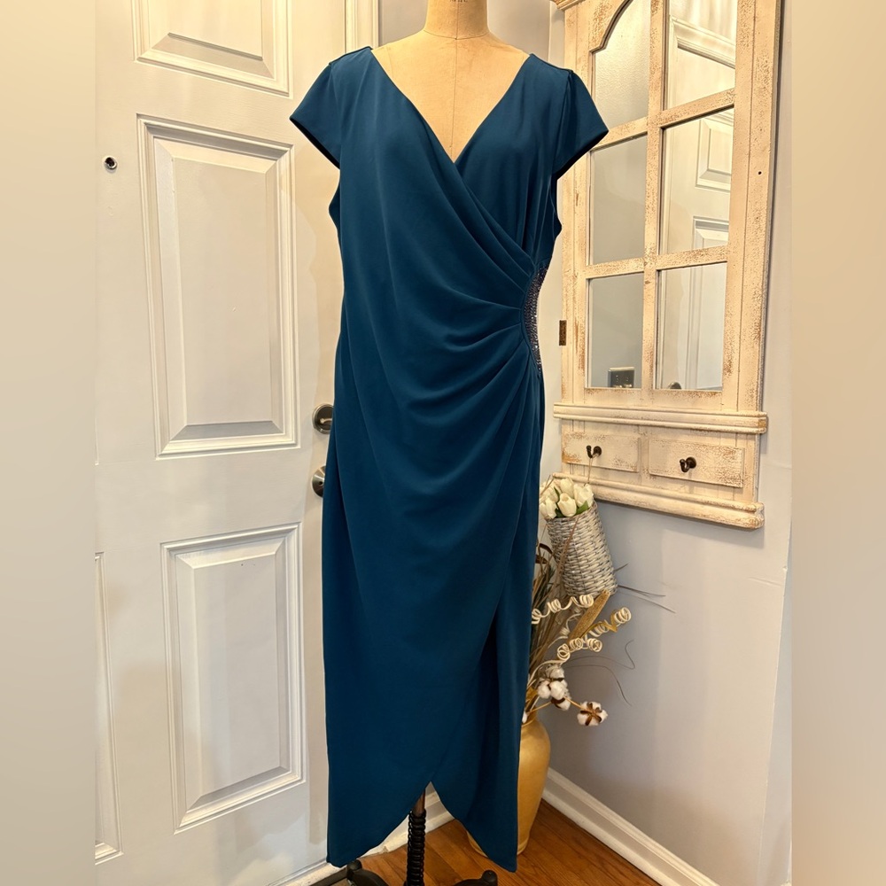 MSGLAMOUR Teal Cap Sleeve Embellished Wrap‎ Dress XL Elegant Formal Refined